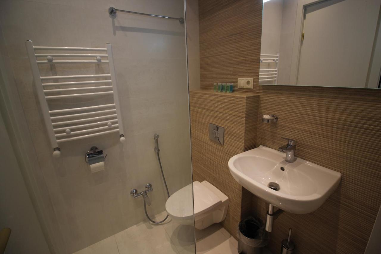 Maxela Apartments Tbilisi Esterno foto